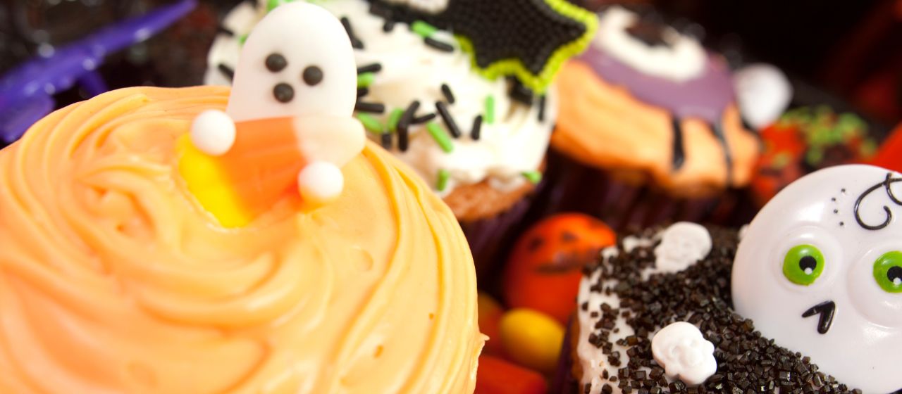 Halloween Cupcake Decorating with Janet Steinbach
